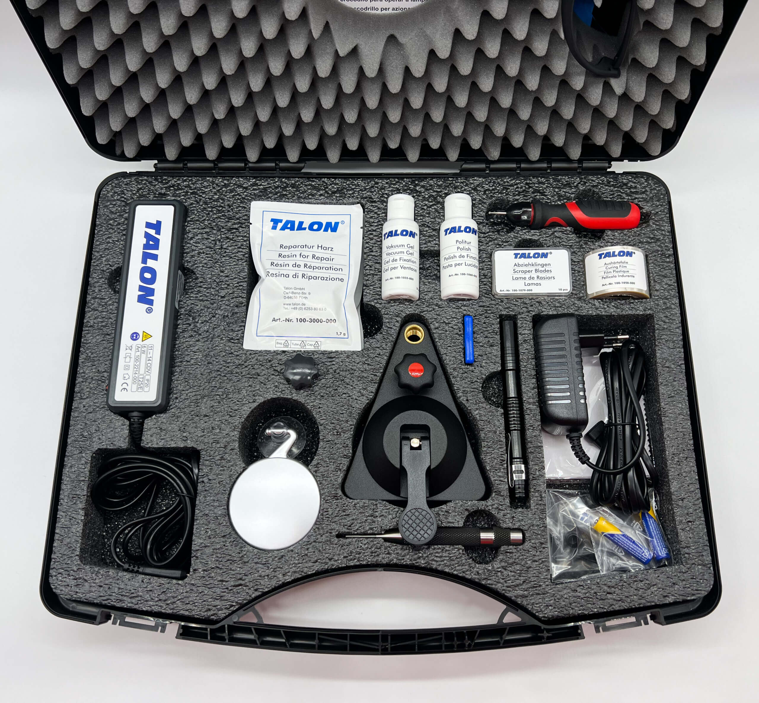 Koffer mit Reparatursystem